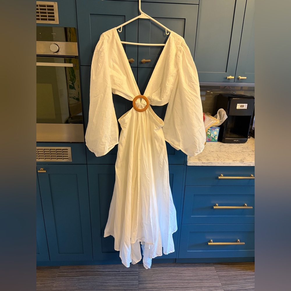 Azulu White Maxi Dress with Ring Cutout Flowy Sleeves v-neck M Medium Lined